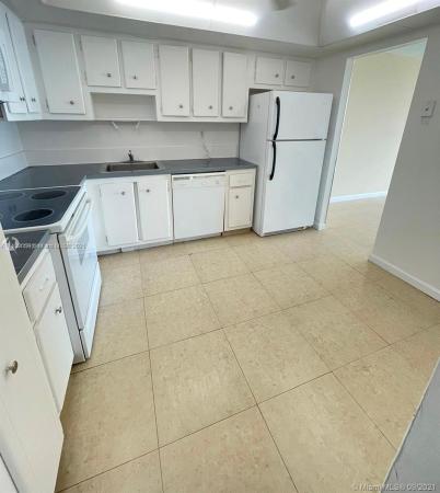 Del Prado South Towers, 18041 Biscayne Blvd #803-4, Aventura, Florida 33160, image 2