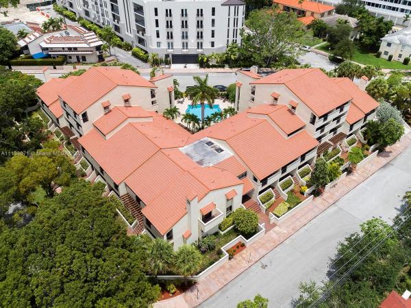 Biltmore Court Villas, 2600 Cardena St #13, Coral Gables, Florida 33134, image 1