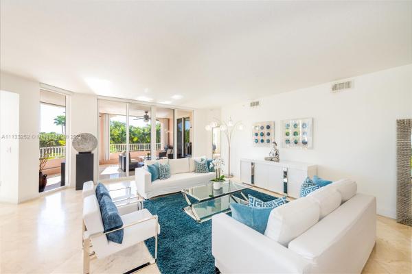 Lake Villa, 749 Crandon Blvd #311, Key Biscayne, Florida 33149, image 1