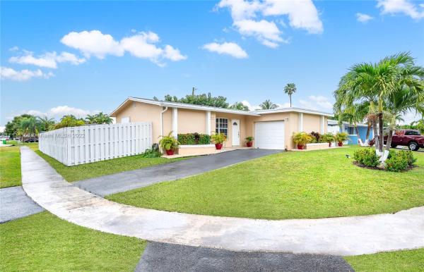 Sunrise Golf Village, 8360 NW 29th St, Sunrise, Florida 33322, image 1