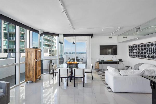 Vizcayne South, 253 NE 2nd St #4003, Miami, Florida 33132, image 2