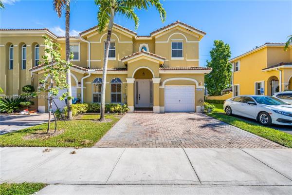 Kendall Breeze West, 11761 SW 137th Pl #11761, The Hammocks, Florida 33186, image 2