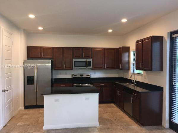 Champion Lakes, 686 NE 193rd Ter, Ives Estates, Florida 33179, image 2