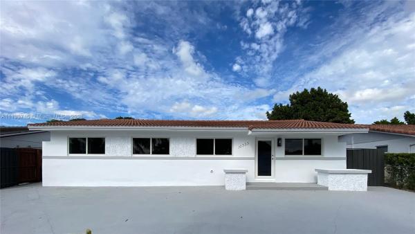 Grand Canal, 10333 SW 6th St, Sweetwater, Florida 33174, image 2