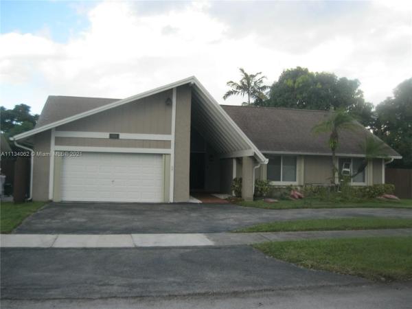 Calusa Club Estates, 13251 SW 102nd Ter, The Crossings, Florida 33186, image 2