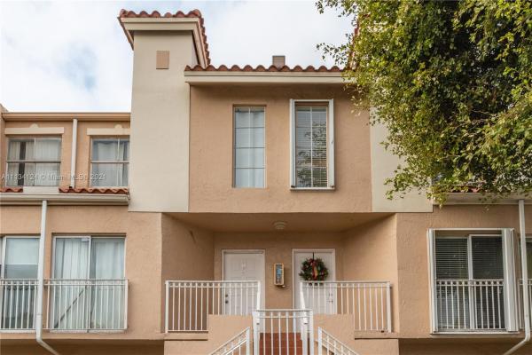 Coral Pointe Townhomes, 650 NW 86th Pl #3-206, Fountainebleau, Florida 33126, image 2