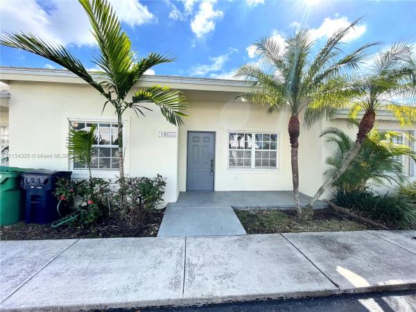 Villas Of Deerwood, 14655 SW 126th Pl #none, Three Lakes, Florida 33186, image 2