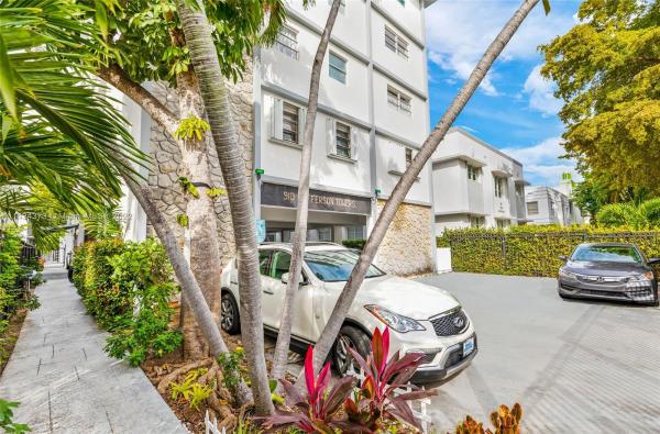 910 Jefferson Towers, 910 Jefferson Ave #3E, Miami Beach, Florida 33139, image 1