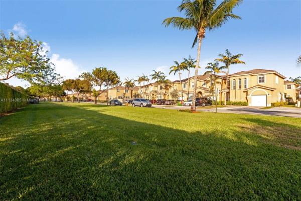 Kendall Breeze West, 11695 SW 138th Ave, The Hammocks, Florida 33186, image 2