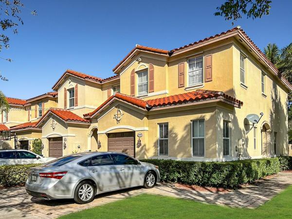 Ives Dairy Townhomes, 20667 NE 10th Path #20667, Ives Estates, Florida 33179, image 1