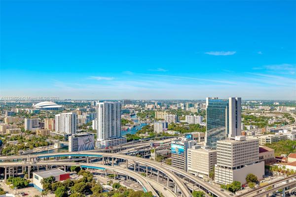 Wind, 350 S Miami Ave #3711, Miami, Florida 33130, image 2
