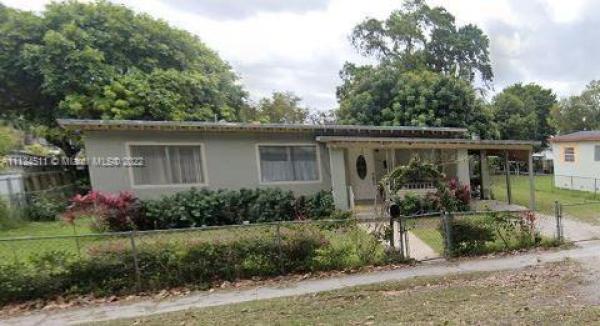 710 NE 15th St, Unincorporated Dade County, Florida 33030, image 1