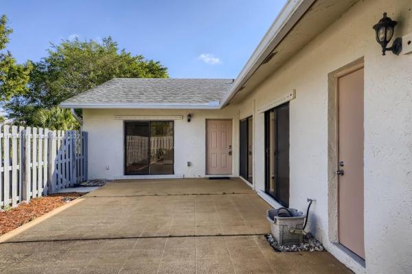 Barrwood, 8843 Marge Ct #B, Boynton Beach, Florida 33436, image 2