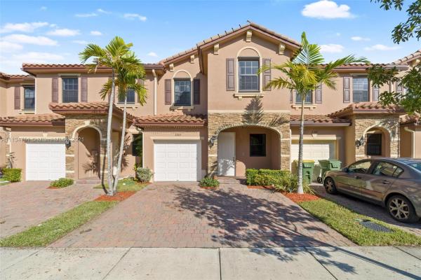Fresno At The Vineyards, 3365 SE 1st St #3365, Homestead, Florida 33033, image 2