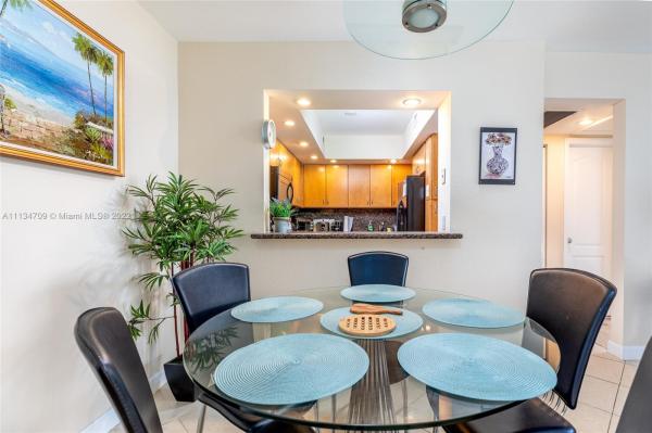 5600 Collins, 5600 Collins Ave #11P, Miami Beach, Florida 33140, image 2
