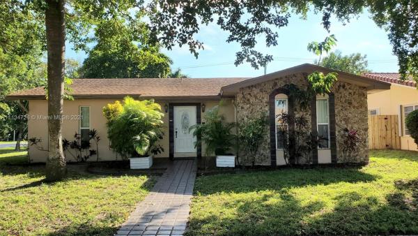 Hollywood Homesites High School, 1400 Coolidge St, Hollywood, Florida 33020, image 1