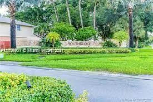 Southbridge At Pembroke Pointe, 10404 NW 3rd St, Pembroke Pines, Florida 33026, image 1