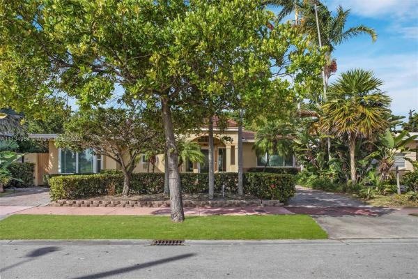 Normandy Golf Course, 801 Fairway Dr, Miami Beach, Florida 33141, image 2