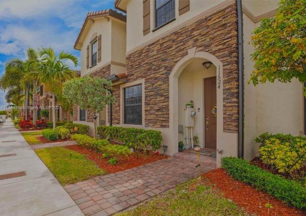 Artesa At Coco Palm Estates, 11524 SW 250th St #11524, Princeton, Florida 33032, image 2