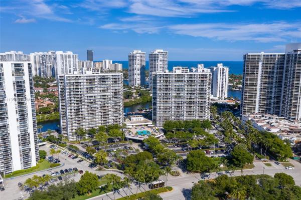 Flamenco, 3731 N Country Club Dr #1425, Aventura, Florida 33180, image 2