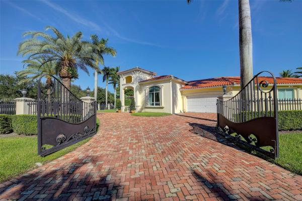 Palmetto Homesites, 7480 SW 126th St, Pinecrest, Florida 33156, image 2