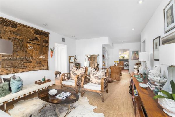 Pine Tree Waterway, 4800 Pine Tree Dr #204, Miami Beach, Florida 33140, image 2
