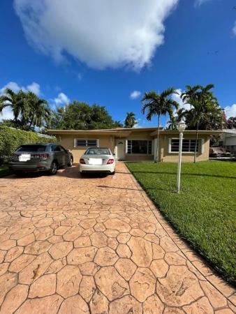 North Bay Island, 7531 Coquina Dr, North Bay Village, Florida 33141, image 2