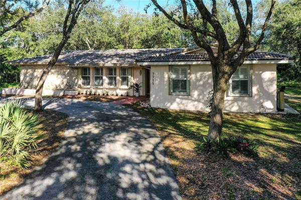 Suniland Estates, 7715 SW 122nd St, Pinecrest, Florida 33156, image 2