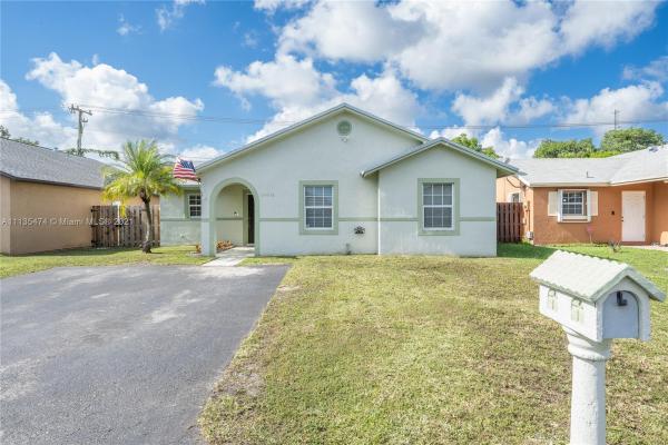 Princetonian By The Park, 24938 SW 128th Path, Princeton, Florida 33032, image 2