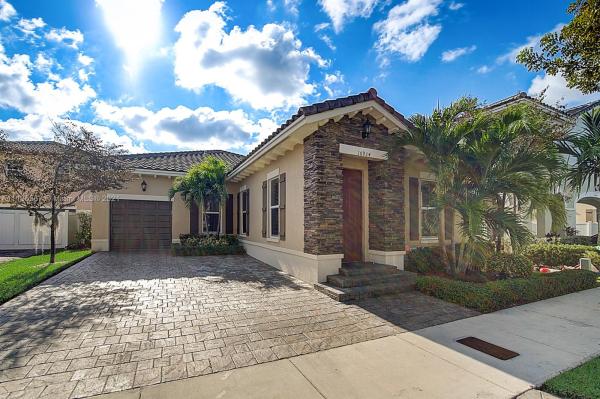 Kendall Commons Residential, 16934 SW 90th Terrace Cir, The Hammocks, Florida 33196, image 2