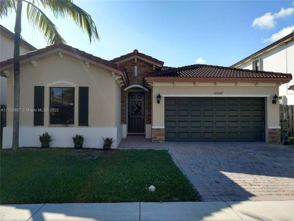 Enclave At Black Point Marina, 10384 SW 225th Ter, Cutler Bay, Florida 33190, image 2