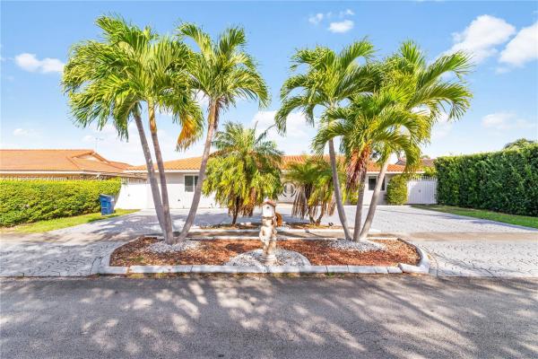 Westbrooke, 10281 SW 20th St, University Park, Florida 33165, image 2