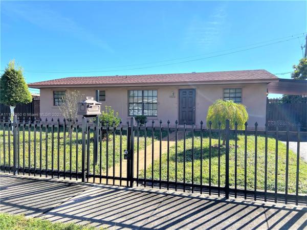 Carol City Gardens, 4480 NW 203rd Ter, Miami Gardens, Florida 33055, image 2