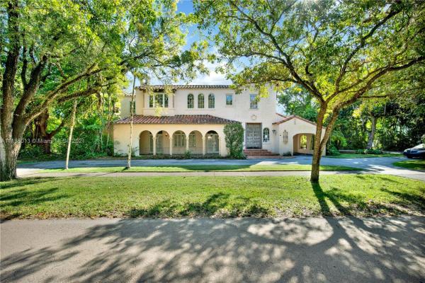 1104 Malaga Ave, Coral Gables, Florida 33134, image 2