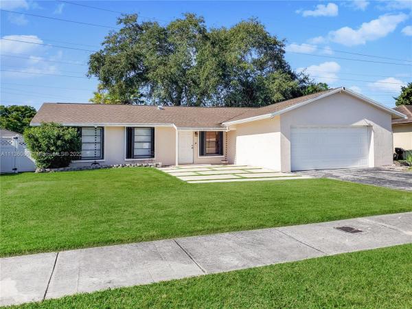 Winston Park, 8224 SW 135th Ct, Kendale Lakes, Florida 33183, image 2