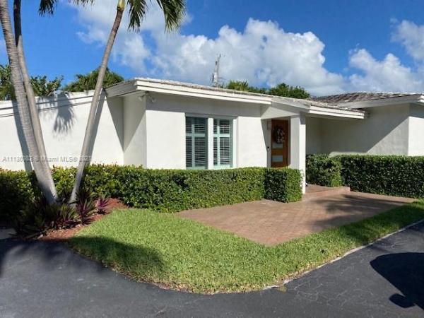 Biscayne Key Estates, 365 W Enid Dr, Key Biscayne, Florida 33149, image 2