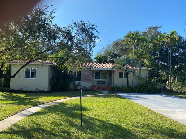 Country Club Estates, 80 Whitethorn Dr, Miami Springs, Florida 33166, image 2