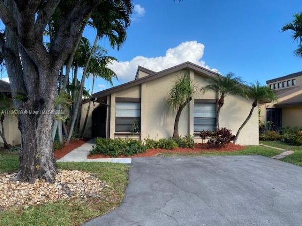 Briar Lake, 9147 SW 130th Ln, Kendall, Florida 33176, image 2
