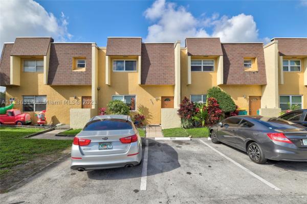 Blueberry Hill, 5624 Blueberry Ct #168, Lauderhill, Florida 33313, image 1