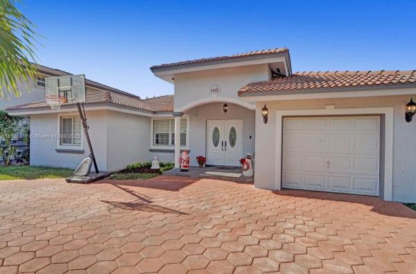 4352 SW 159th Path, Unincorporated Dade County, Florida 33185, image 2