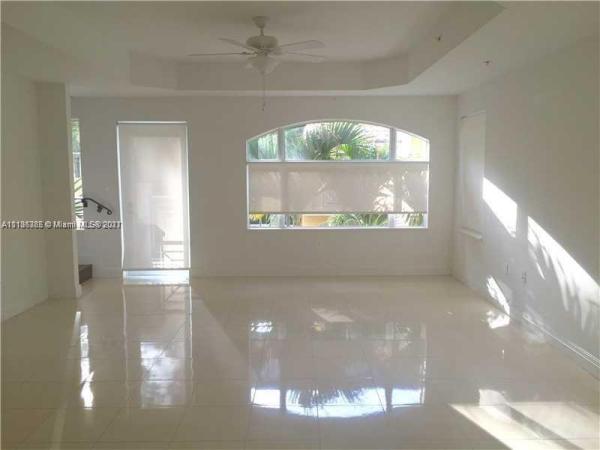 Merco At Aventura, 18404 NE 27th Ct, Aventura, Florida 33160, image 2