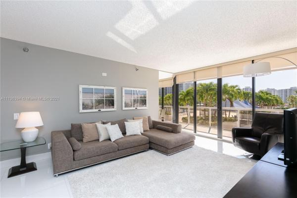 Harborside At The Waterways, 3640 Yacht Club Dr #409, Aventura, Florida 33180, image 2