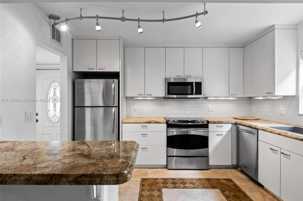 Barbican, 3601 S Ocean Blvd #601, South Palm Beach, Florida 33480, image 1