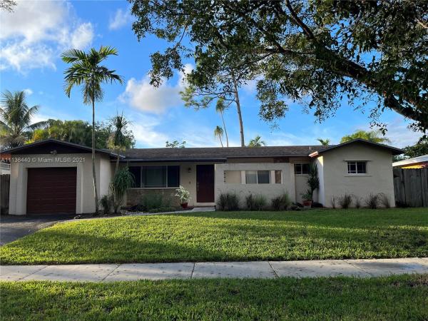 Killian Pines, 11620 SW 112th Avenue Rd, Kendall, Florida 33176, image 1