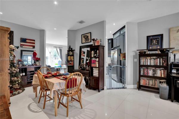 Kendall Breeze West, 11380 SW 137th Ct, The Hammocks, Florida 33186, image 2