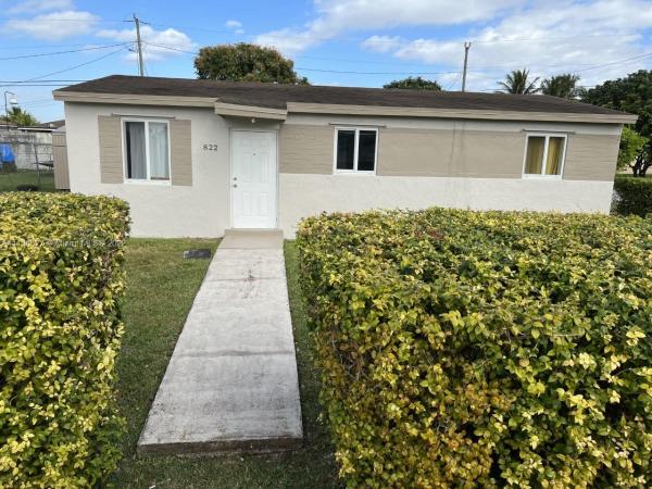 Royal Palm Ridge, 822 NW 3rd St, Florida City, Florida 33034, image 1