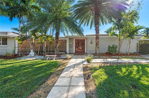 Banks, 1250 NE 87th St, Miami, Florida 33138, image 2