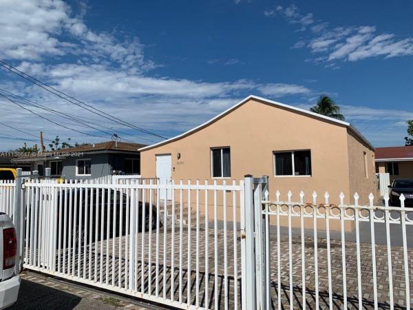 3181 NW 28th St, Unincorporated Dade County, Florida 33142, image 2