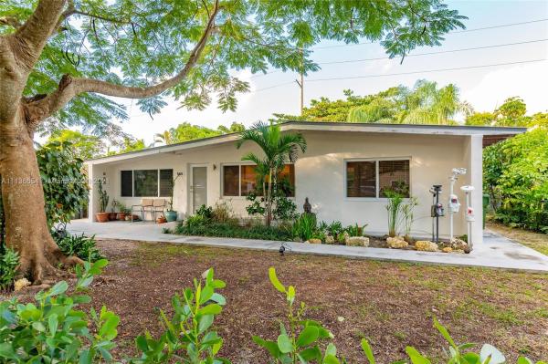 Tobler Terrace, 565 NW 127th St, North Miami, Florida 33168, image 1