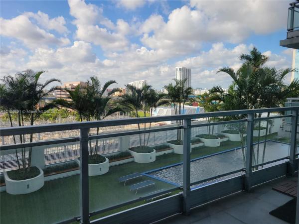 Mint At Riverfront, 92 SW 3rd St #1208, Miami, Florida 33130, image 2